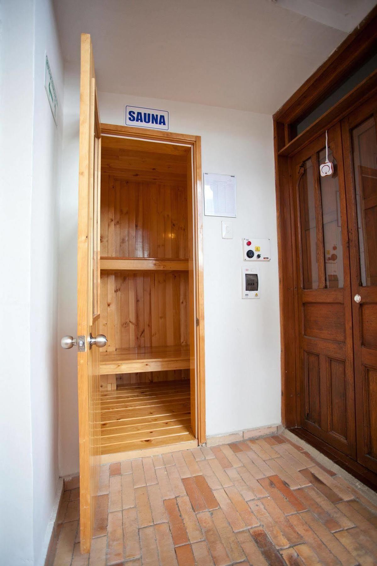 Arche Noah Boutique Hostel Богота Экстерьер фото